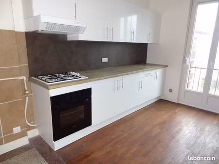 appartement 2 pièces 50 m2 au ban st martin 680 euros ch comprises