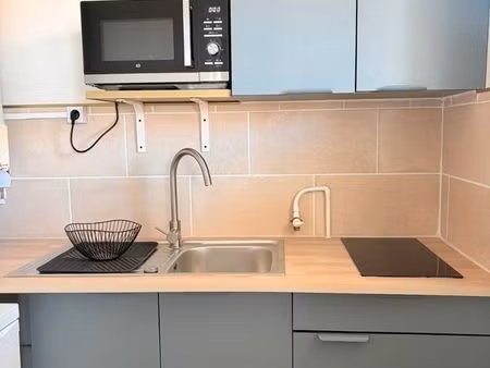 studio rénové et meublé