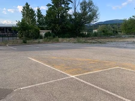emplacement de stationnement