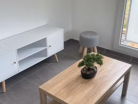 à louer – t2 lumineux à la garde (var)