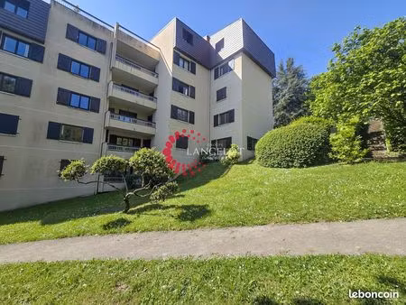 studio 1 pièce 43 m²