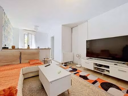 location appartement t1 à elbeuf (76500) : à louer t1 / 25m² elbeuf