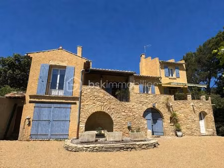 maison de 198 m² à mornas