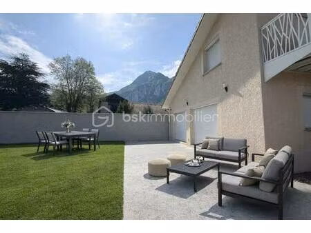 maison de 124 m² à vinay