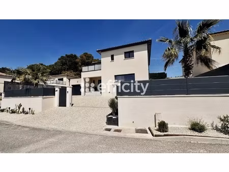maison 6 pièces - 148 m²