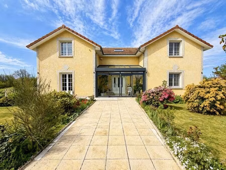 maison traditionnelle à vendre  6 pièces - saint-georges-de-mons 63780