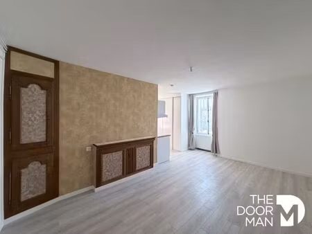 appartement 44490
