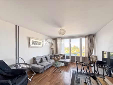 t3 avec double balcons centre-ville