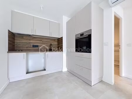 ***montbonnot inovallee- rare t2 40 m2 cosy et renove- 10 m2 de terrasse-