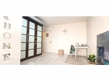 studio loué et meublé