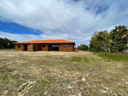 maison amou 4 pièce(s) 90 m2