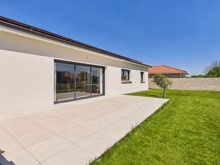 vente maison 5 pièces  191.00m²  davézieux