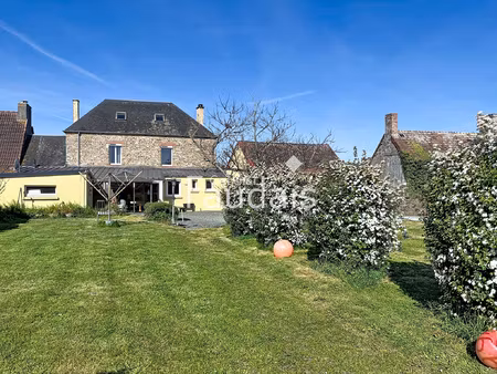 ensemble immobilier à vendre à pirou !