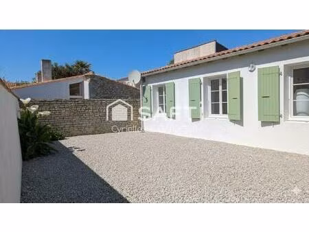 centre village  3 chambres  jardin clos