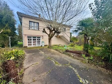 maison avec jardin  proche écoles et commerces