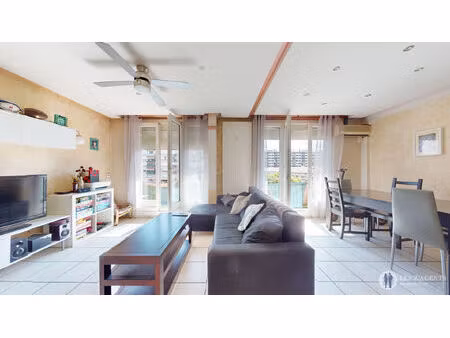 appartement échirolles 5 pièces 80 m2  rue danielle casanova