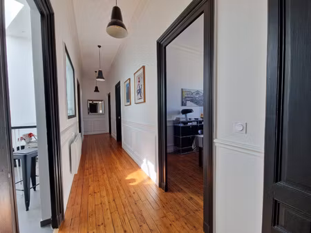 bordeaux croix de seguey - magnifique t5 dans immeuble pierr