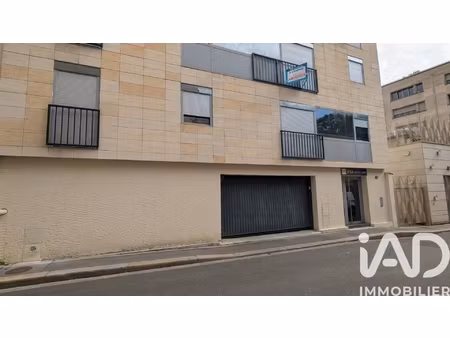 vente parking undefined m²