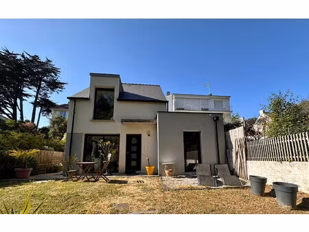 belle villa récente  élégance et confort familiale dans un cadre verdoyant