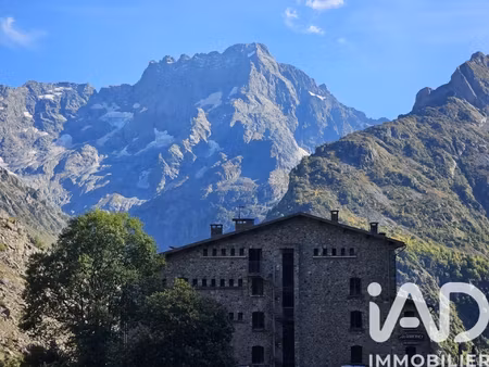 vente terrain à bâtir 676 m²