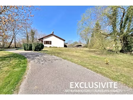 vente maison 5 pièces 112 m2 à la tour-du-pin