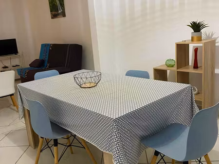 bas de villa meublée - 2 chambres + jardin - gosier