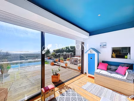 coup de cœur à bages : maison avec vue exceptionnelle sur l’étang  piscine  garage & 5 cha