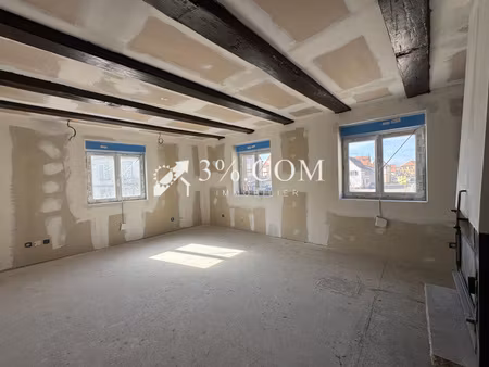 3%com triplex à aménager au centre de dettwiller