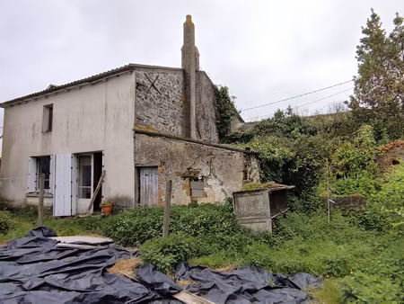 maison de village à rénvoer