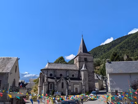 grande maison de village