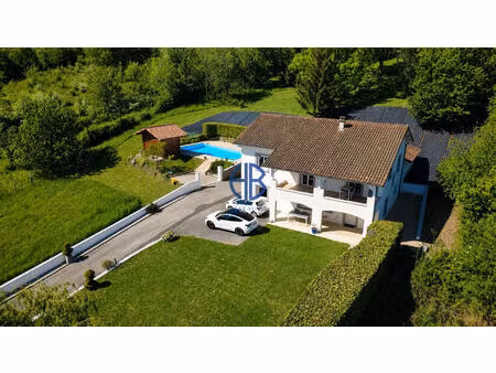maison cessieu 7 pièce(s) 160 m2