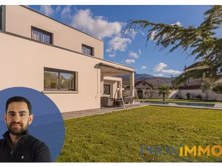 maison familiale récente – 155 m²  4 chambres  piscine et garage