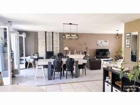 pavillon familial avec accès direct au lac – cours-les-barres