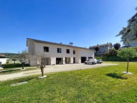 maison de luxe de 6 pièces en vente à roche-la-molière  auvergne-rhône-alpes