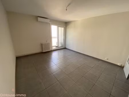 t3 rénové avec climatisation et 2 belles chambres