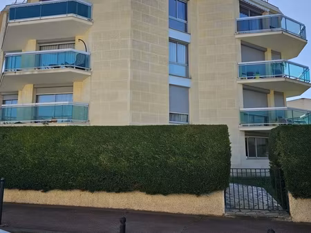 bureau 2 pièces - 92 m²