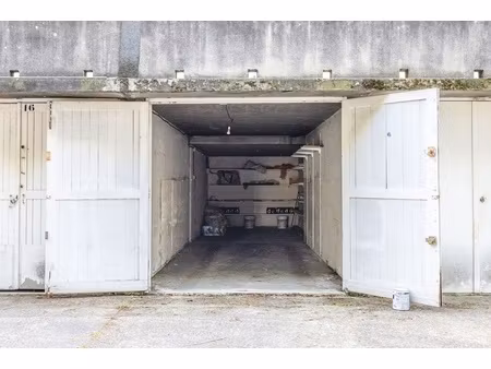 parking - 23 m²