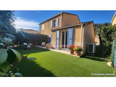 villa t4 avec garage dans résidence sécurisée avec piscine