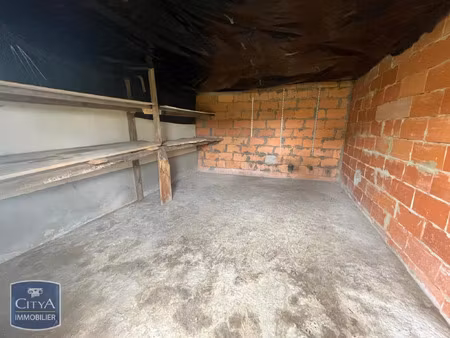 parking à louer 15 m² - sarlat-la-canéda (24) - 60€