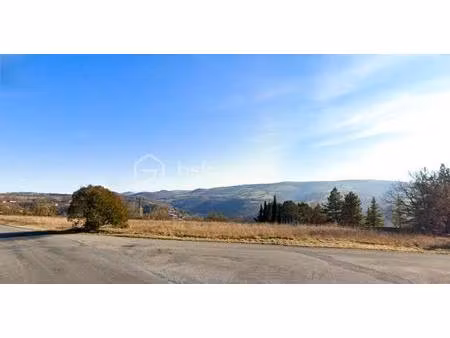 terrain de 3 500 m² pour votre projet de rêve !