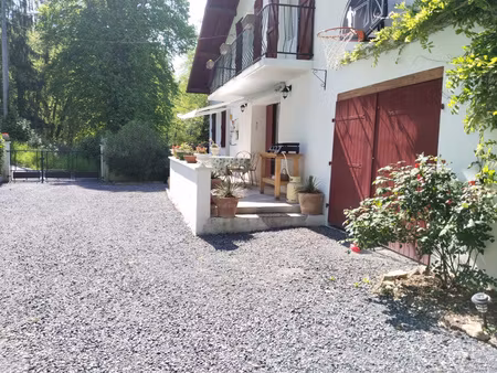 authentique maison du xix? siècle avec vue dominante