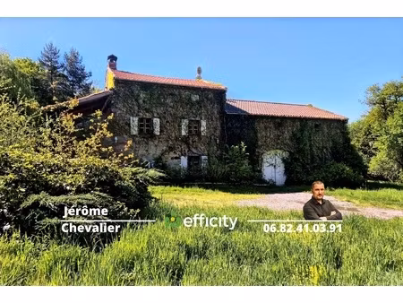 maison 4 pièces - 200 m²