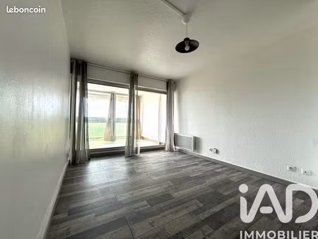 studio 1 pièce 26 m²