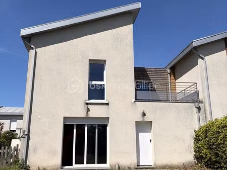maison de 81 m² à bourg-les-valence