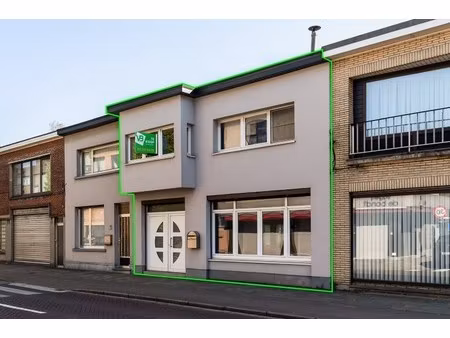 te renoveren woning met potentieel op toplocatie in brasschaat