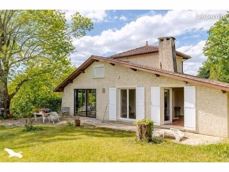 maison 5 pièces 141 m²