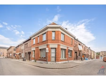 charmante stadswoning met 3 slaapkamers in hartje sint-truiden