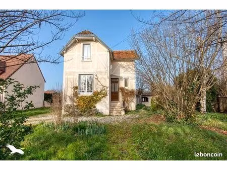 maison de ville 4 pièces 80 m²