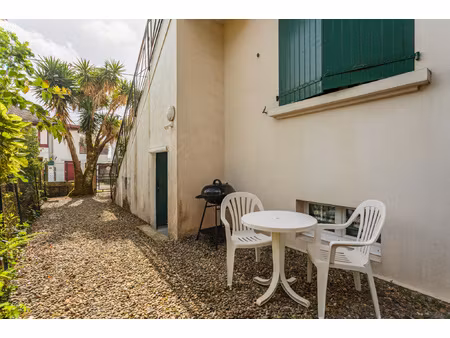 rare à bayonne : appartement t3 atypique avec jardin et stud