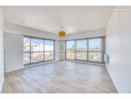 studio 1 pièce 26 m²